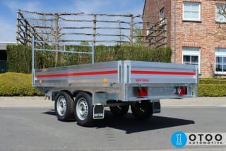 Trailer Weytens manufacturer VDM Trailers with lighting Aspöck with unbraked torsion axles and 13-inch wheels, equipped with standard aluminum plates with red stripe